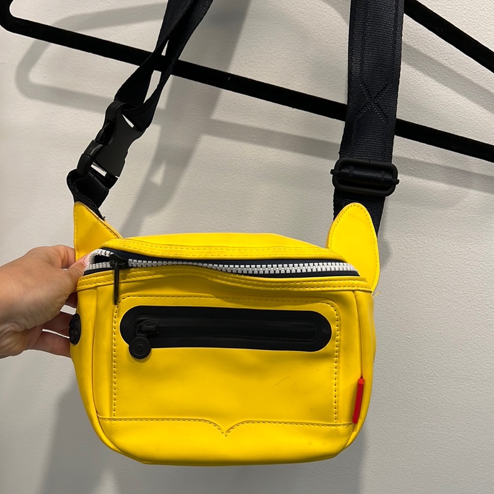 Hunter x Target Belt Bag 💛